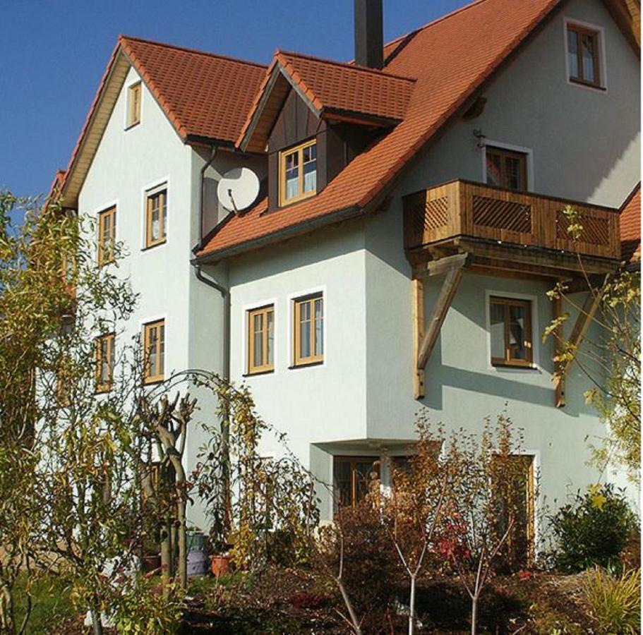 Ferienwohnungen Am Kirchberg Kapplblick Нойальбенройт Экстерьер фото